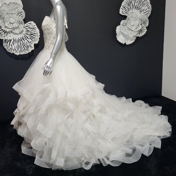 NWT~$2250~MORILEE~6/8~IVORY EMBELLISHED STRAPLESS FIT & FLARE WEDDING DRESS - Picture 6 of 16